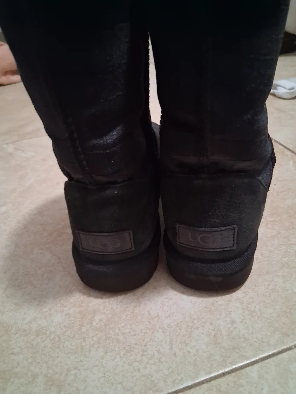 Classic Black Women's Winter Pull-On Boots UGG